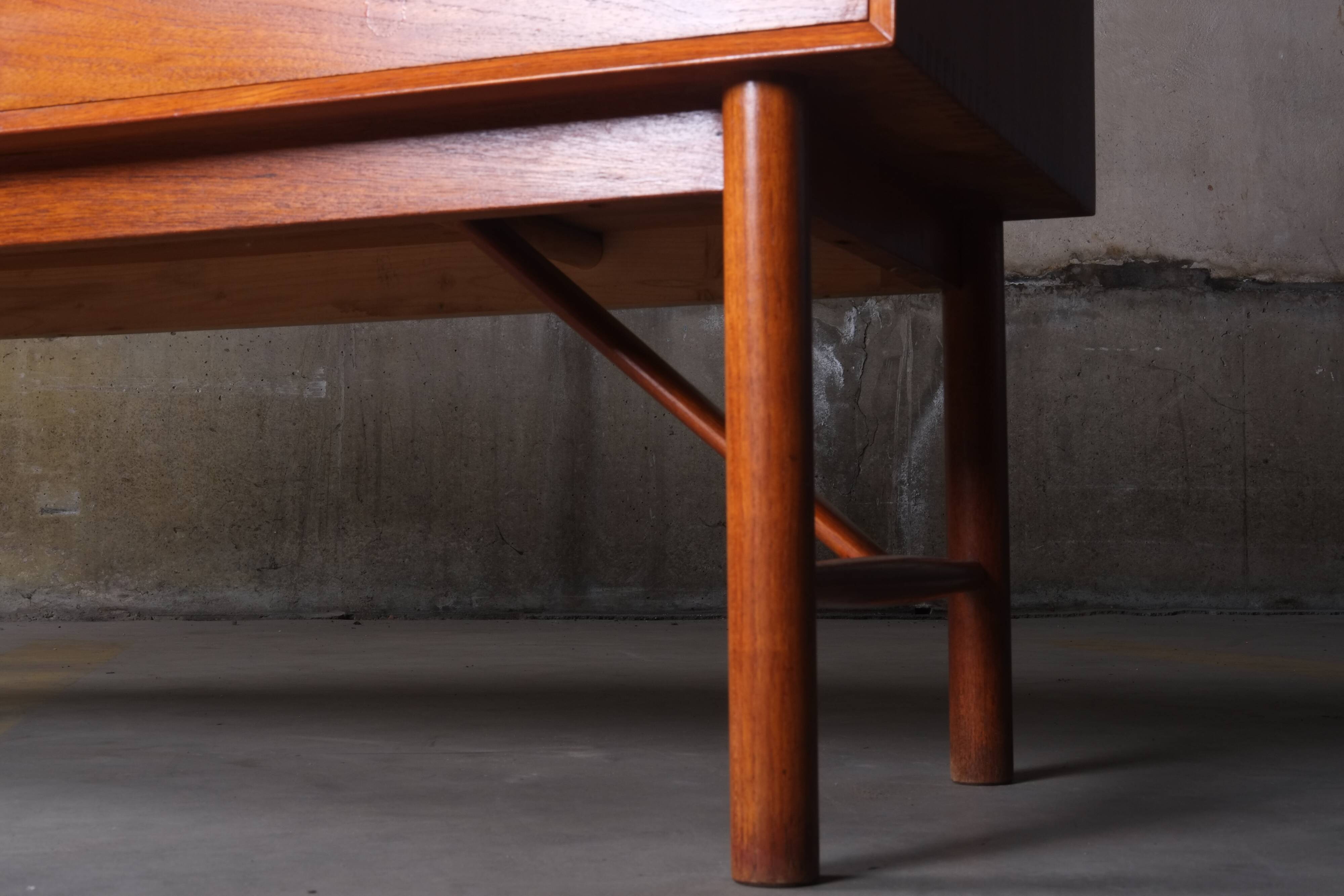 Peter Hvidt & Orla Mølgaard Nielsen sideboard