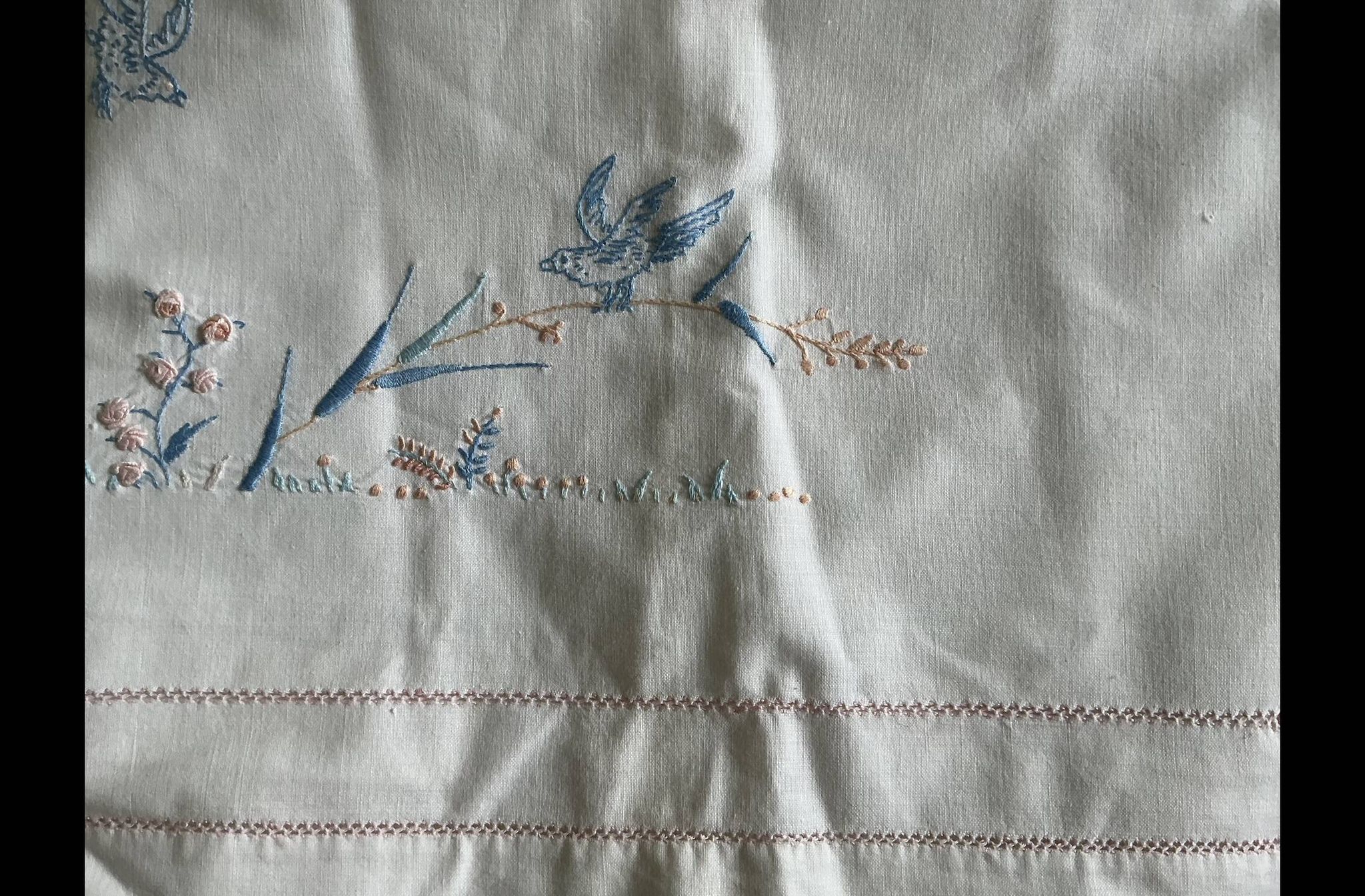 Drap brodé enfant 112 X 78 cm