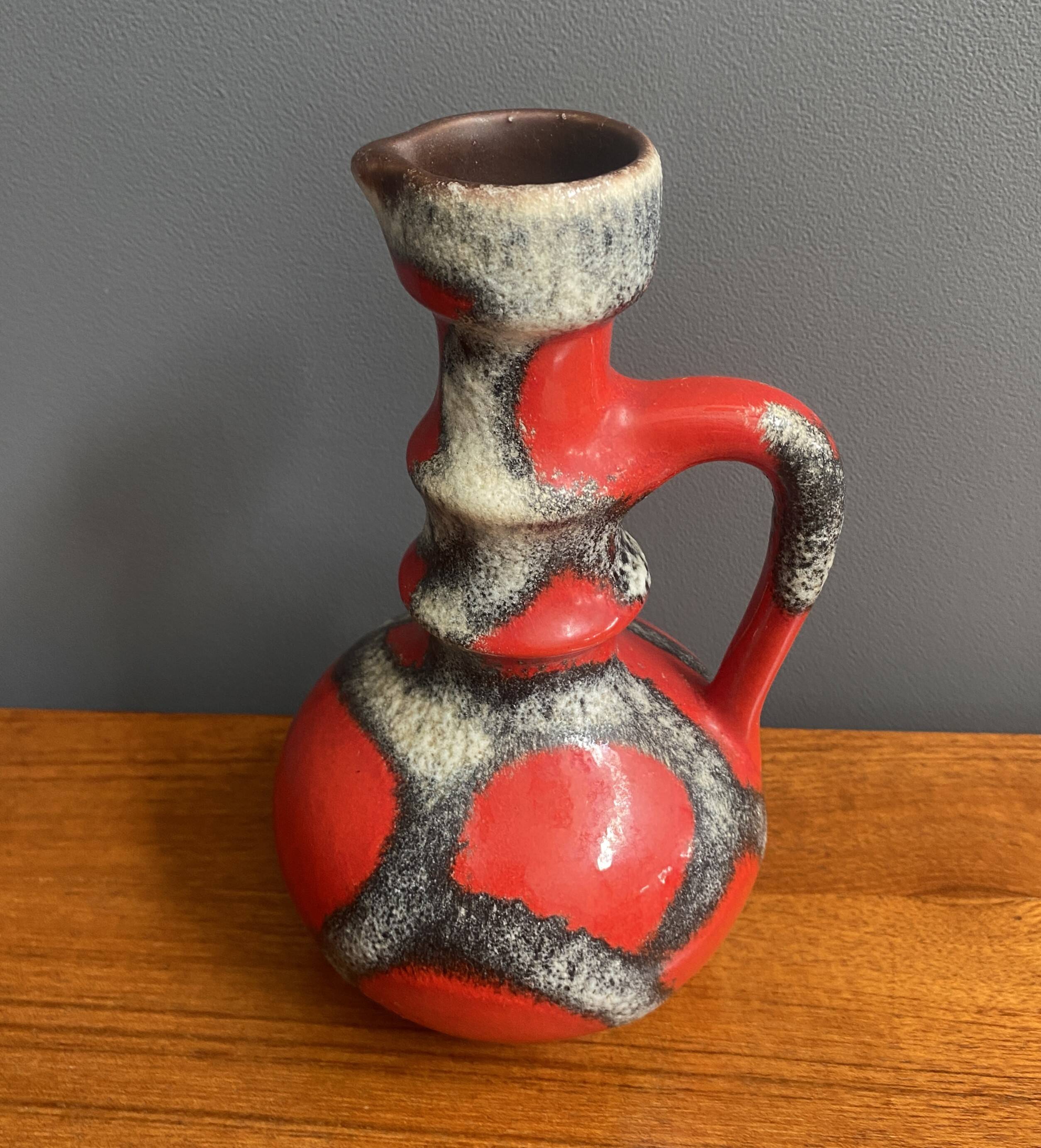Red fat lava vase by Jopeko model 7201-21