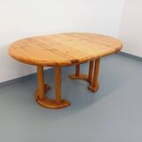 Vintage Scandinavian round dining table by Rainer Daumiller in pine from the 1960s.