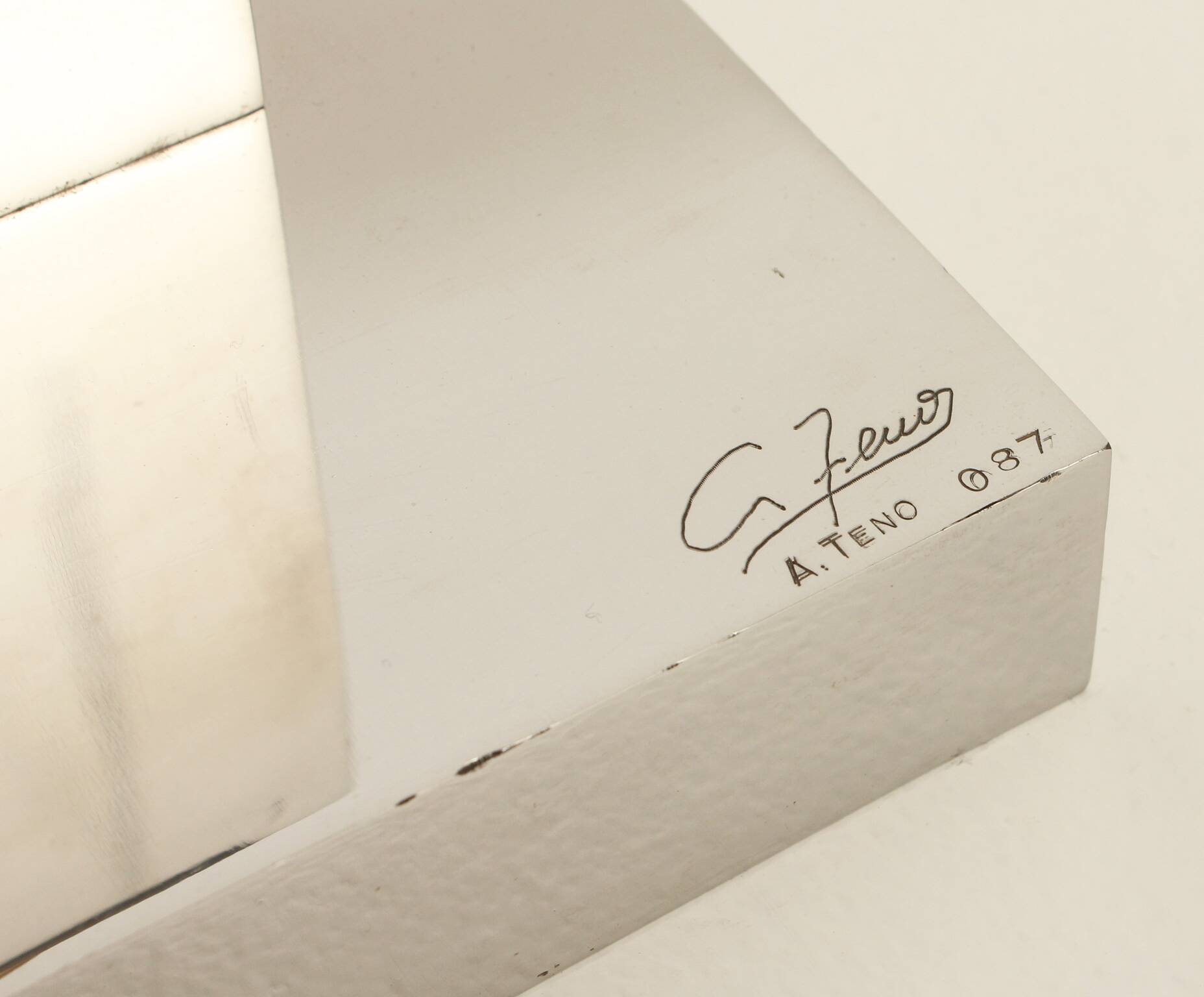 Large table lamp by the Spanish sculptor Aurelio Teno, 1970s.