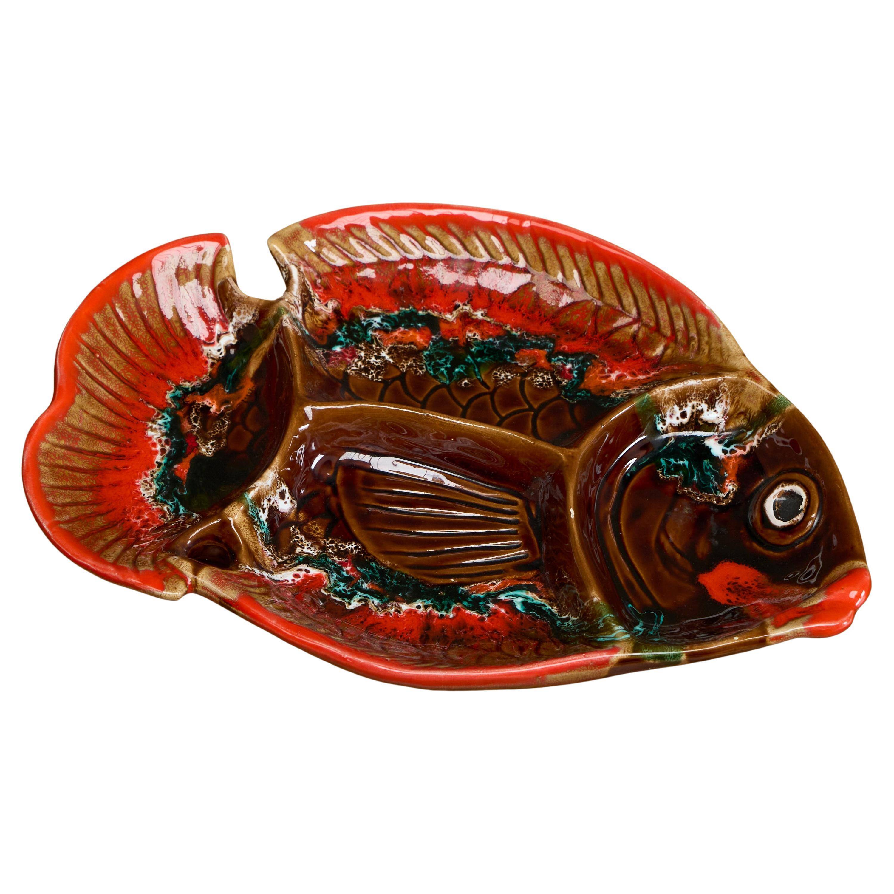 Grande coupe poisson Vallauris studio poterie milieu 20e siècle