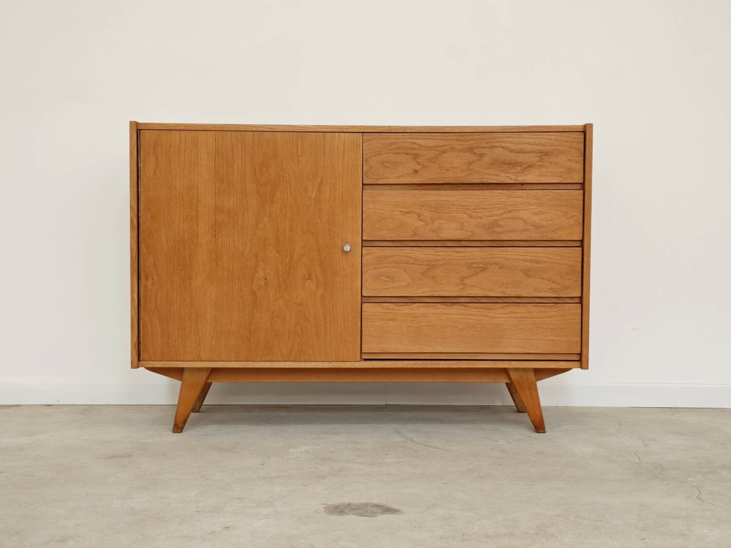 U-458 oak sideboard by Jiri Jiroutek for Interier Praha 1960