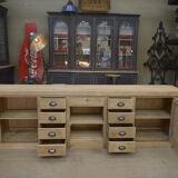 Buffet enfilade à 2 portes et 9 tiroirs en chêne