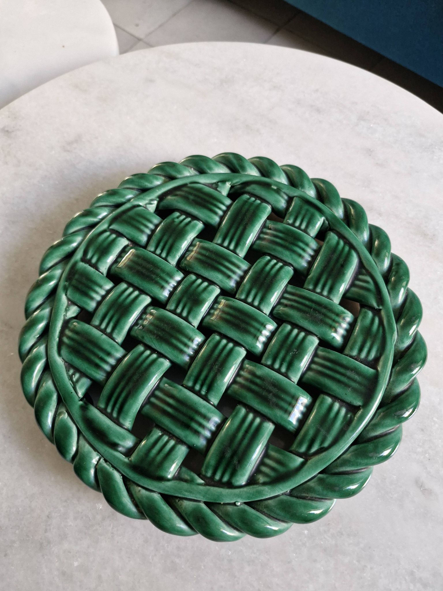 Dessous de plat en céramique tressée verte style Vallauris