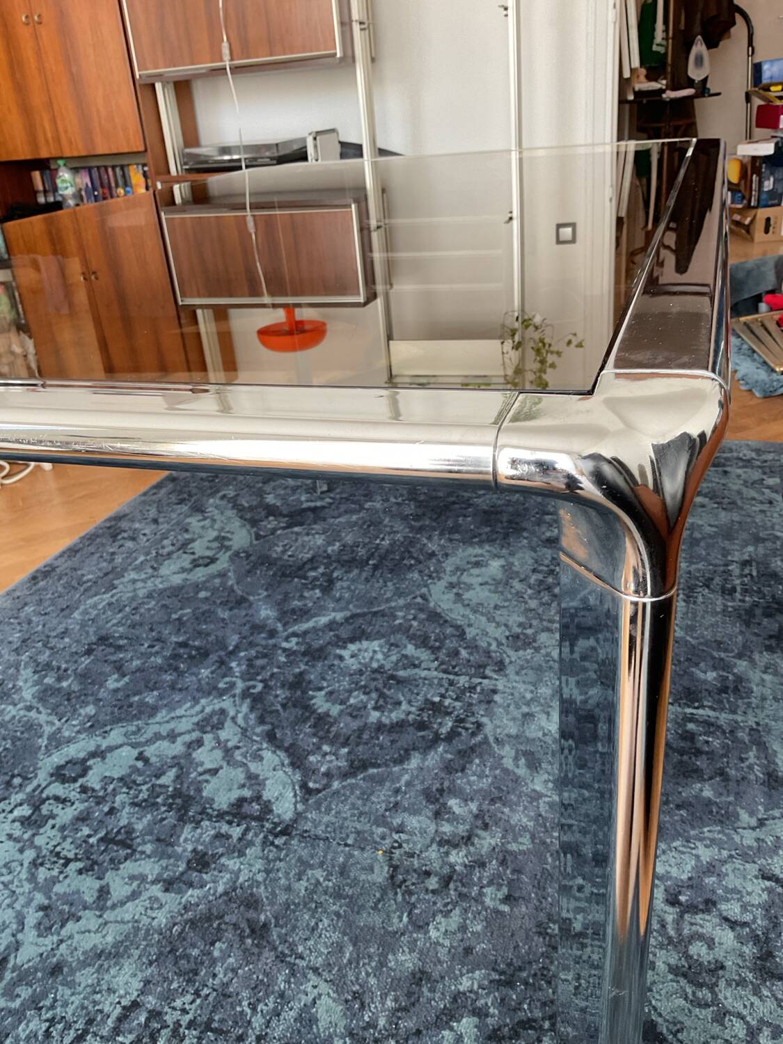 Table à manger chromée design et production par Fratelli Orsenigo
