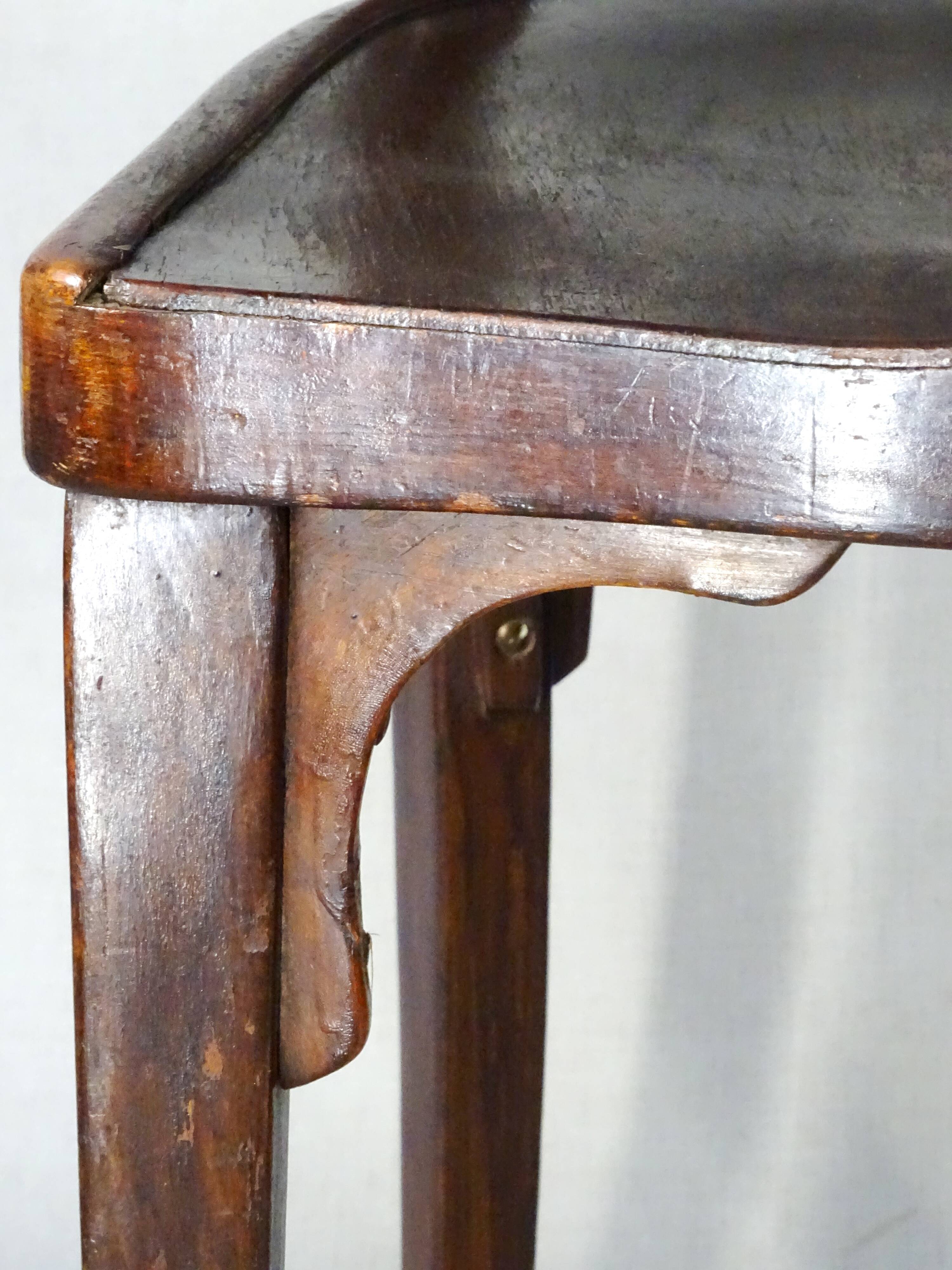 2 bistro chairs no. 714, gustave siegel for kohn, 1910. no thonet