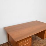 Mid-century danish teak desk model 75 form Omann Jun, 1950s