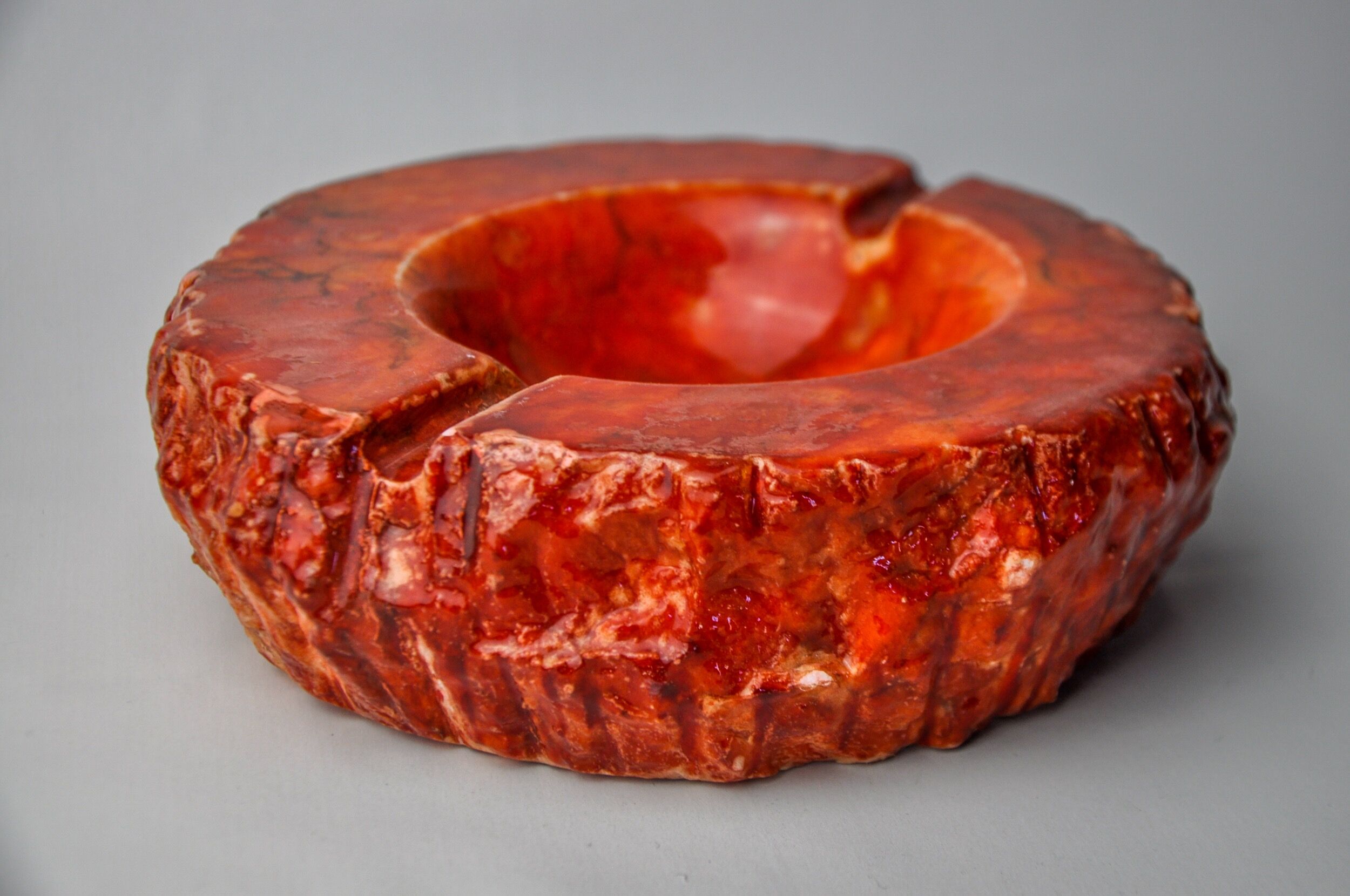 Red alabaster ashtray by Romano Bianchi, Italy, 1970