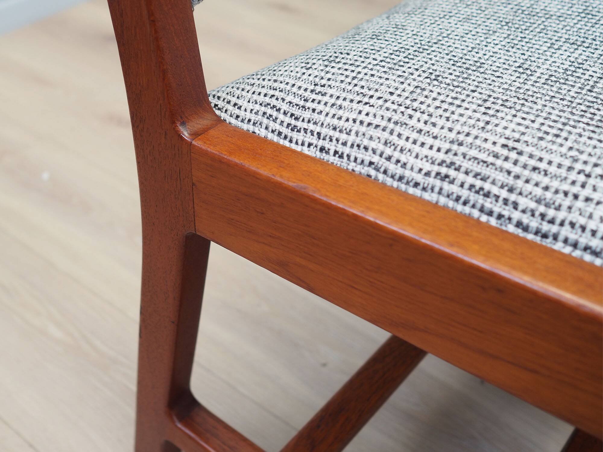 Set of five teak chairs, Danish design, 1970s, production: Denmark