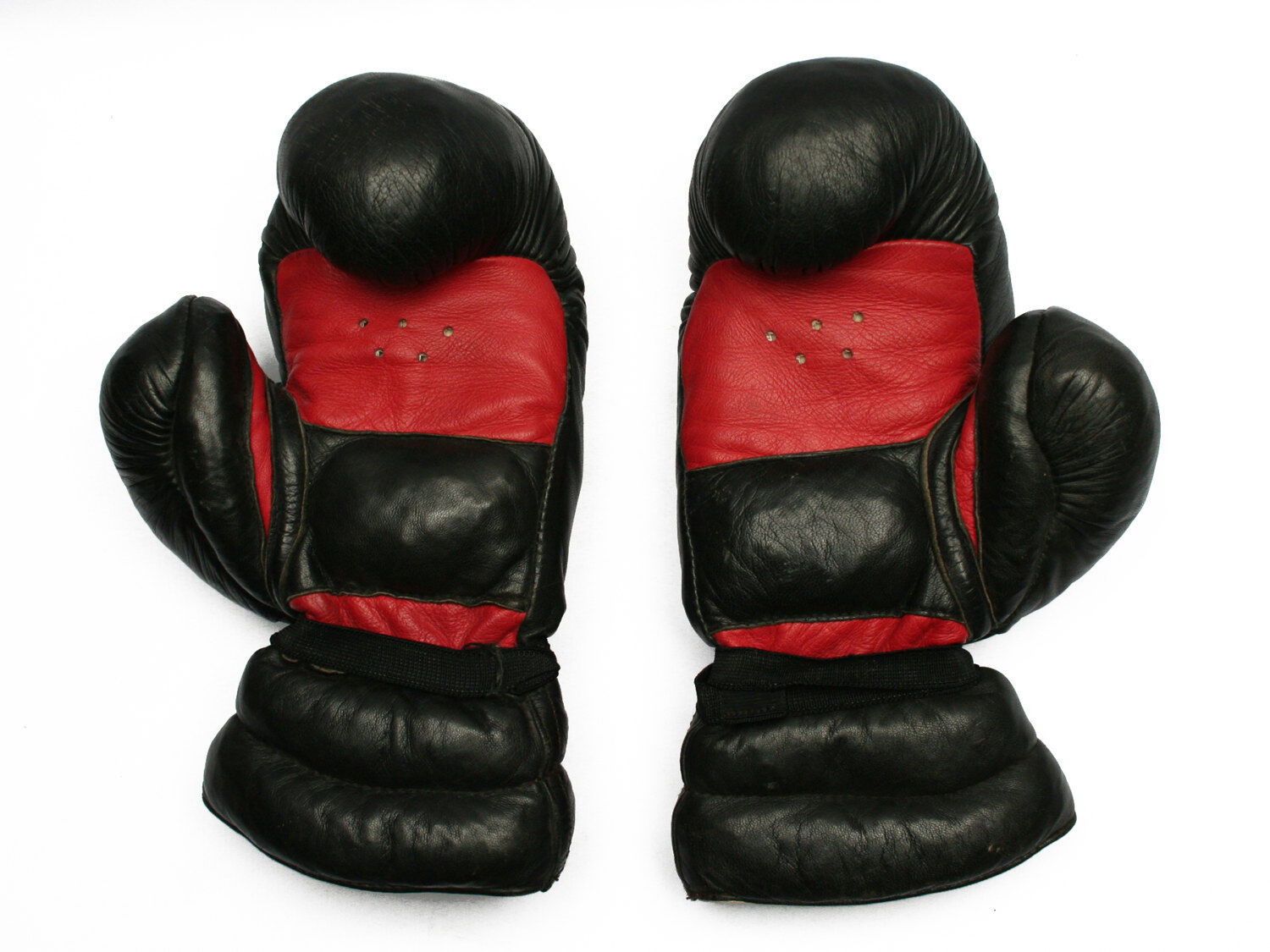 Pair of gloves French boxing in leather, brand Soudet, 70s vintage