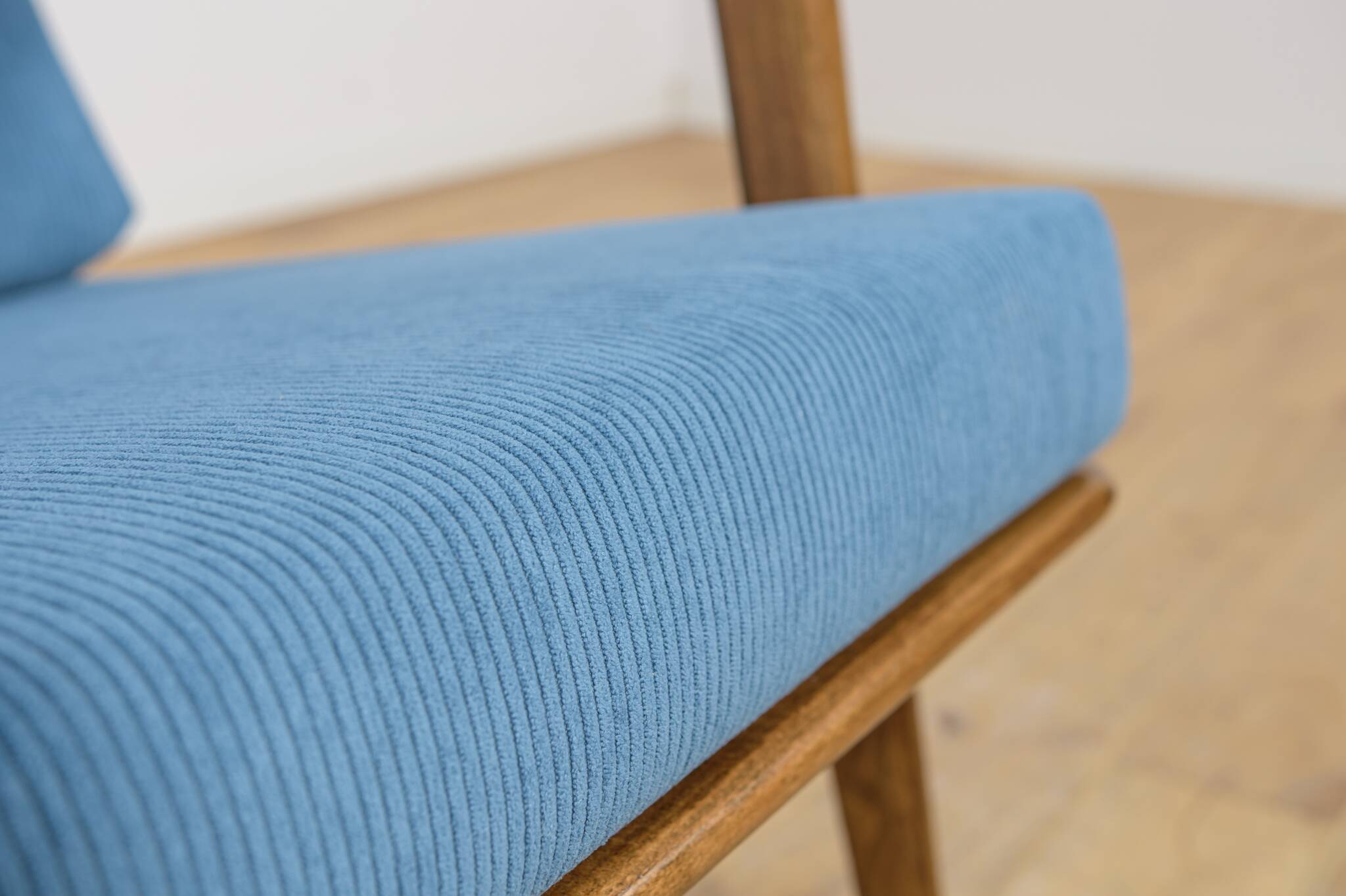 Model 300-139 Armchair from Swarzędz Factory, Poland, 1960s