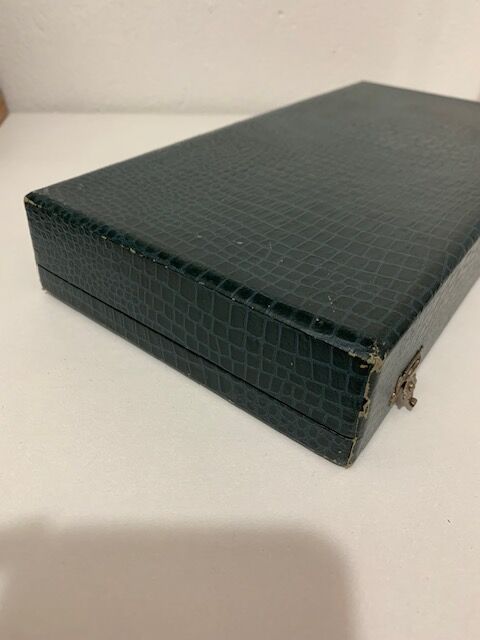 Vintage salad cutlery with its box