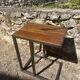 Table d’appoint industrielle en bois et métal