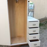 Asymmetrical cabinet