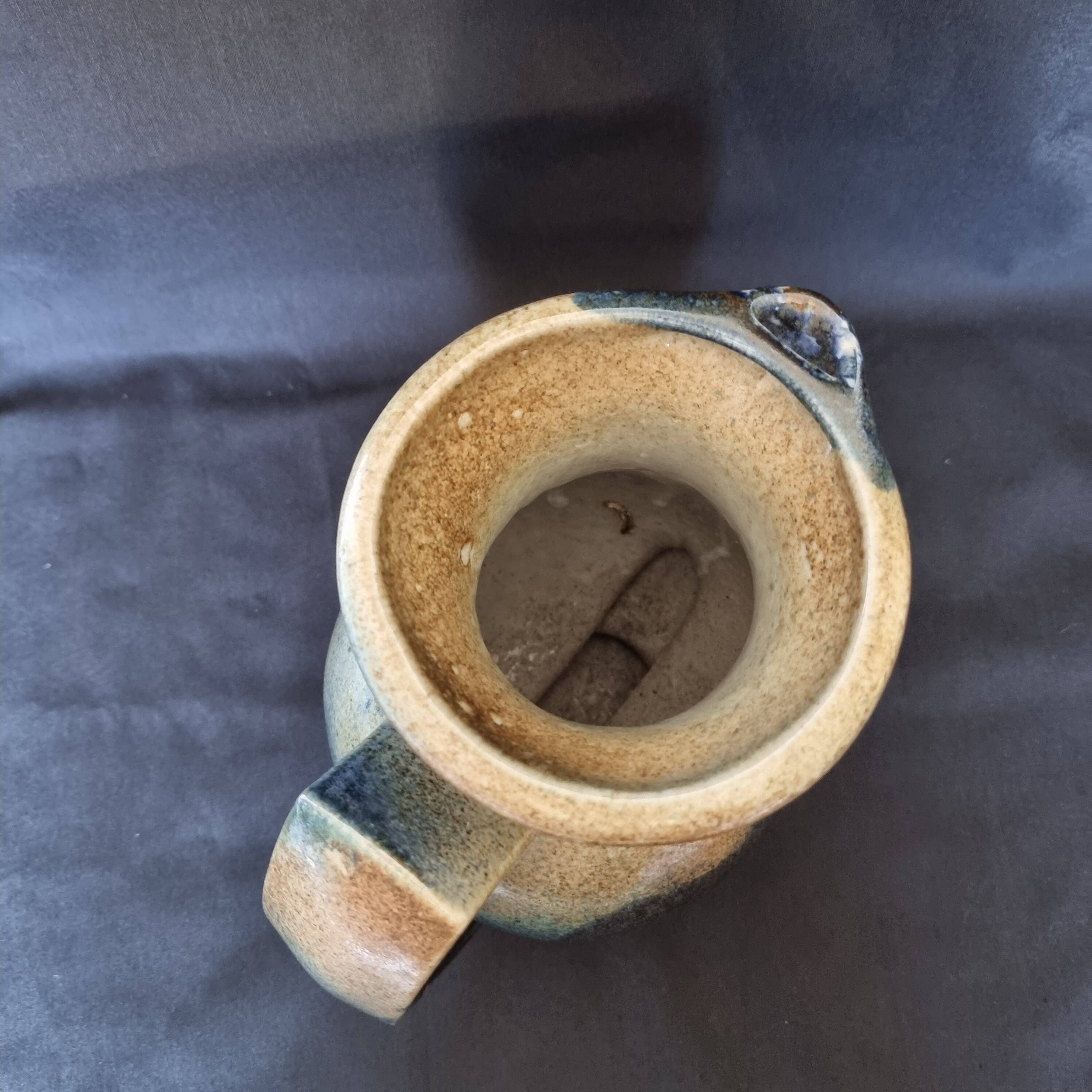 Avant-garde French ceramic pitcher from the 1960s - A simple design