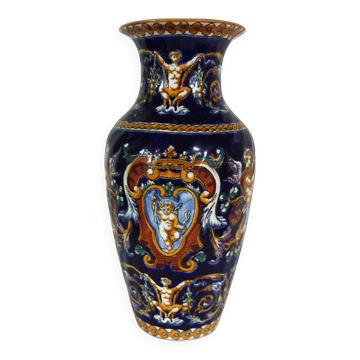 Blue vase gien