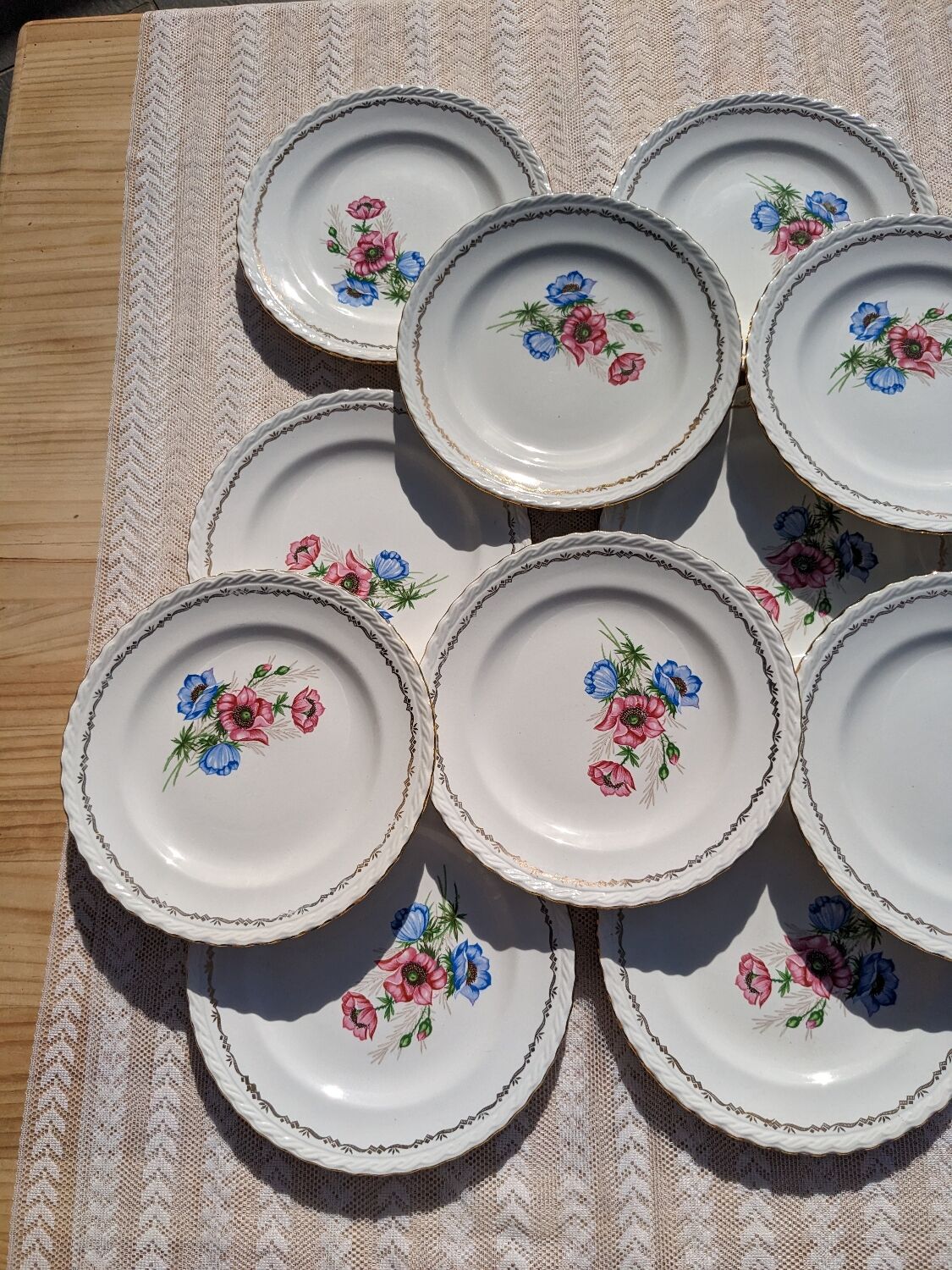 Vintage plates l'Amandinoise