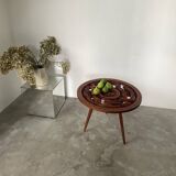 Table basse années 60 tripode bois ciselé