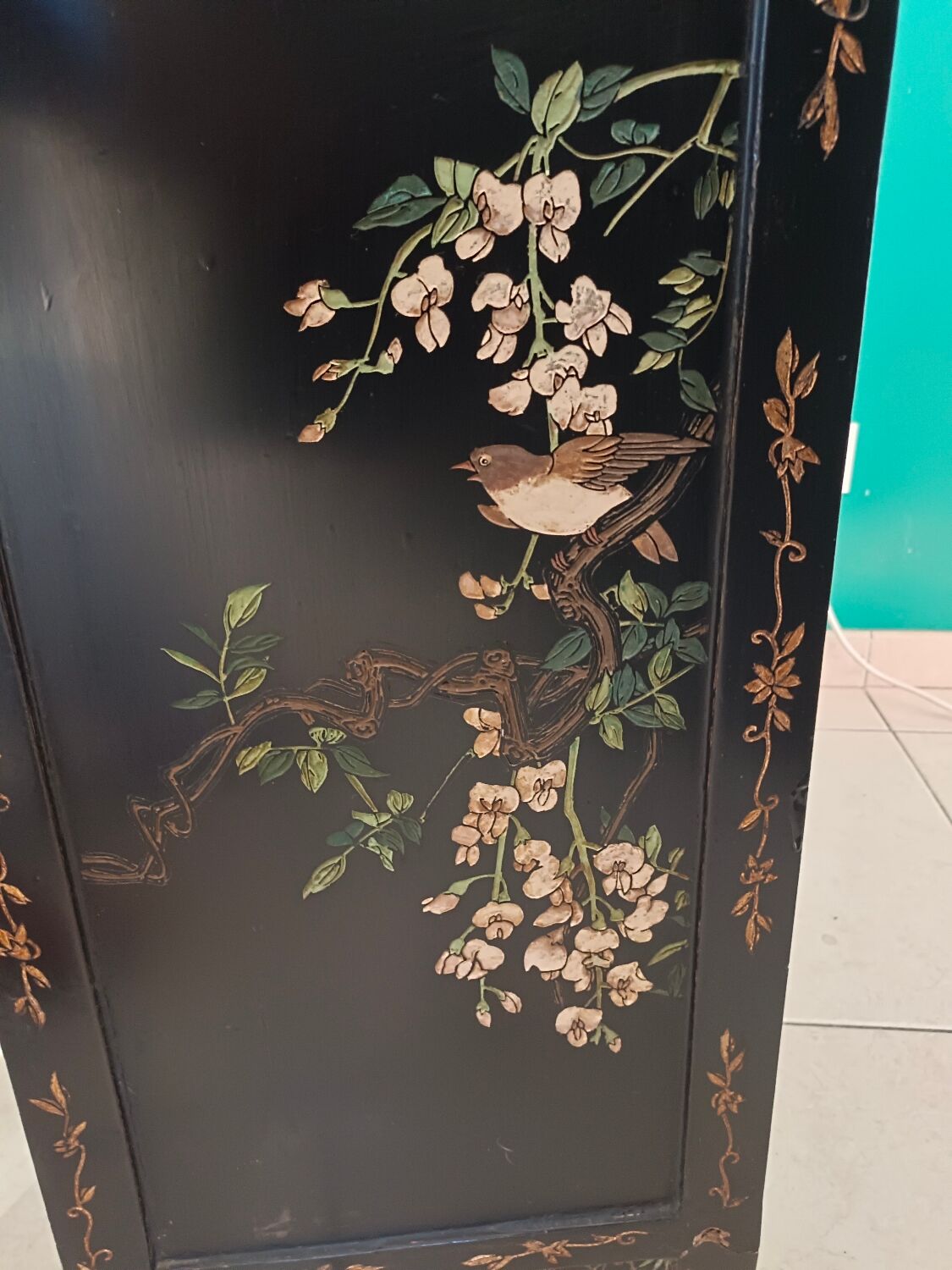 Black lacquered Chinese sideboard