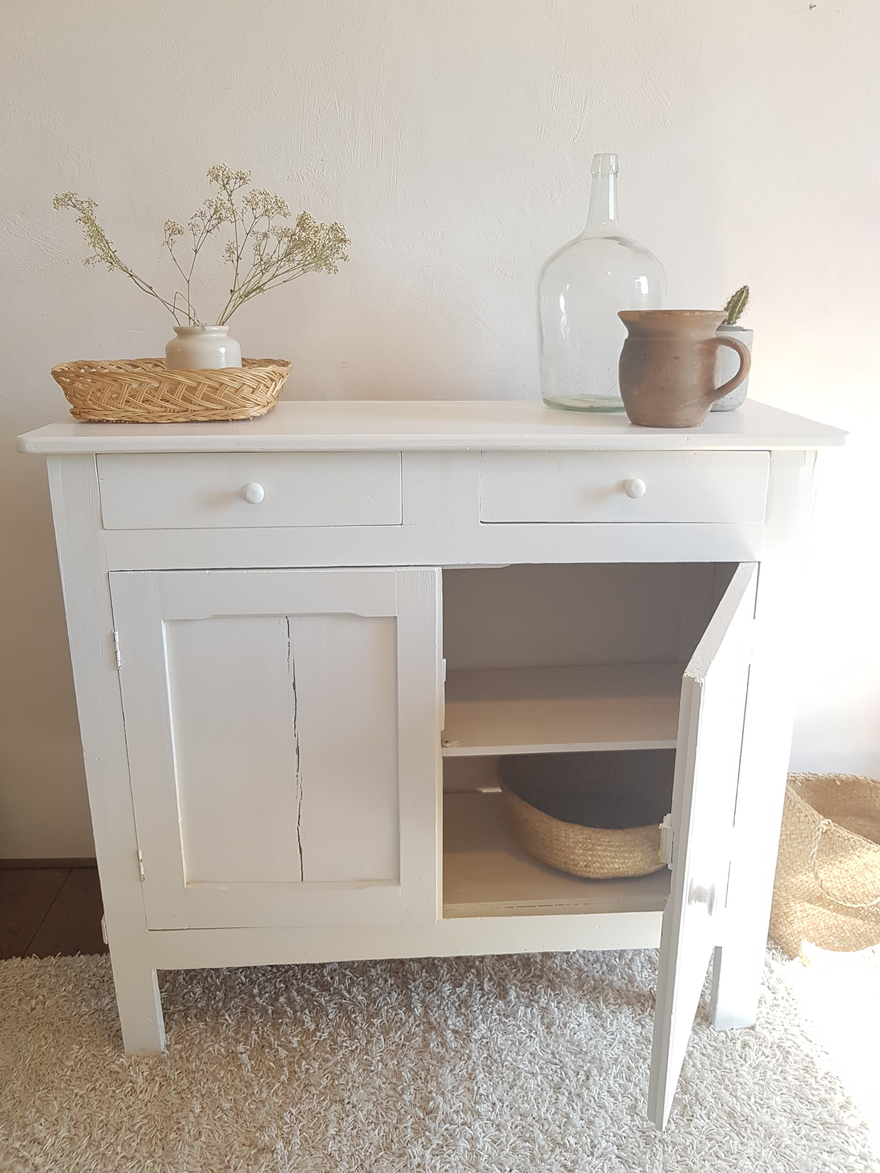 Old white Parisian buffet