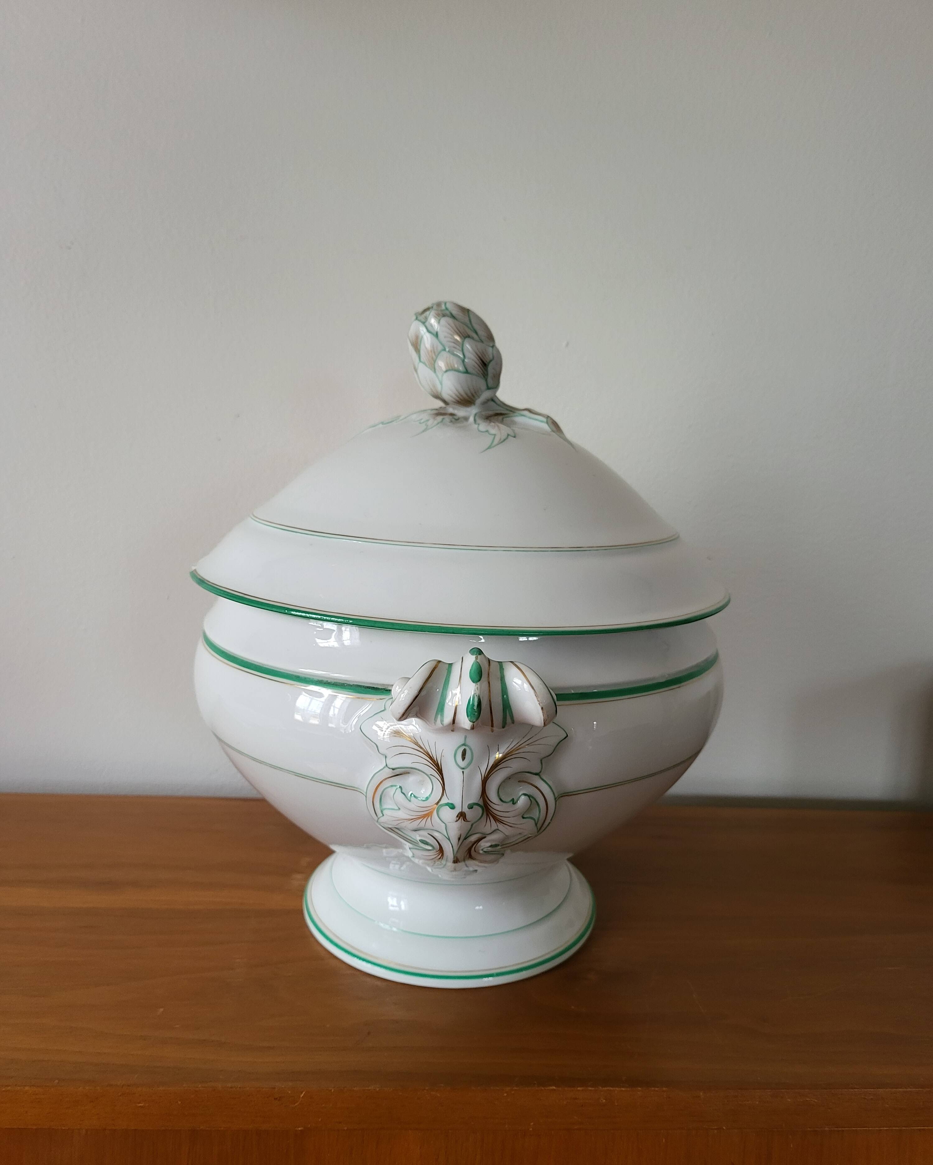 Antique Soup Tureen in Old Paris Porcelain