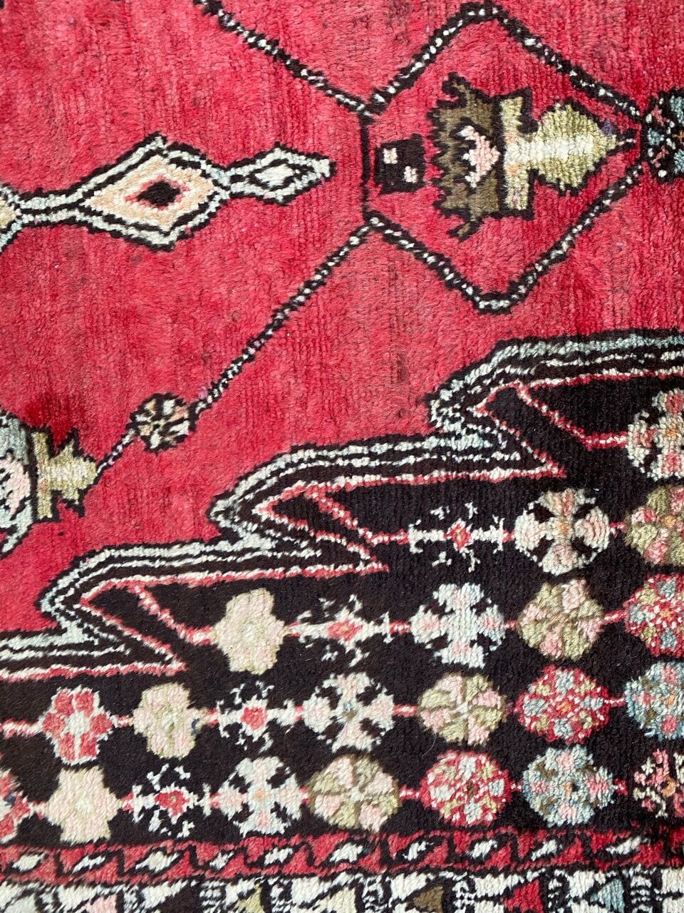 Nice vintage Persian mazlaghan handmade carpet 120x196 cm