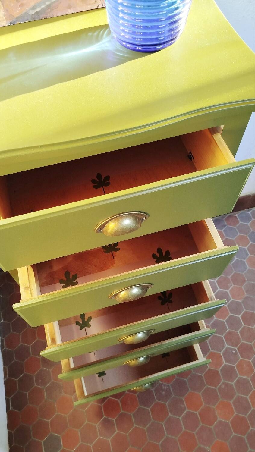 Fig green chiffonier