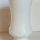 Vase en opaline sur pied début XXème