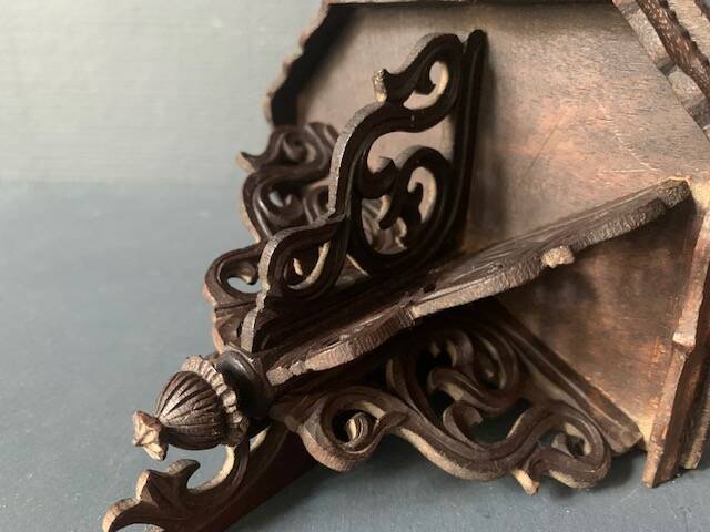 Small old wall console in carved wood, master harness, 19th century
