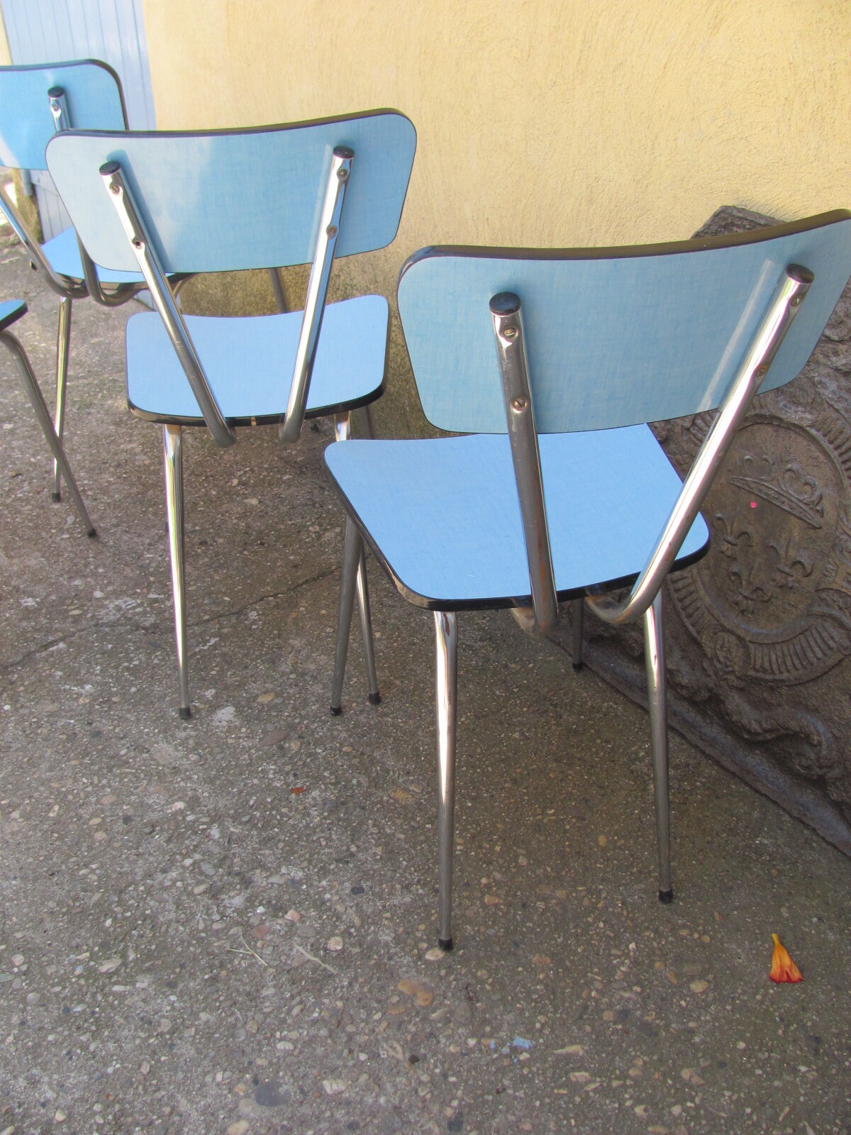 Set of 4 chairs in formica blue