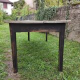 Farm table