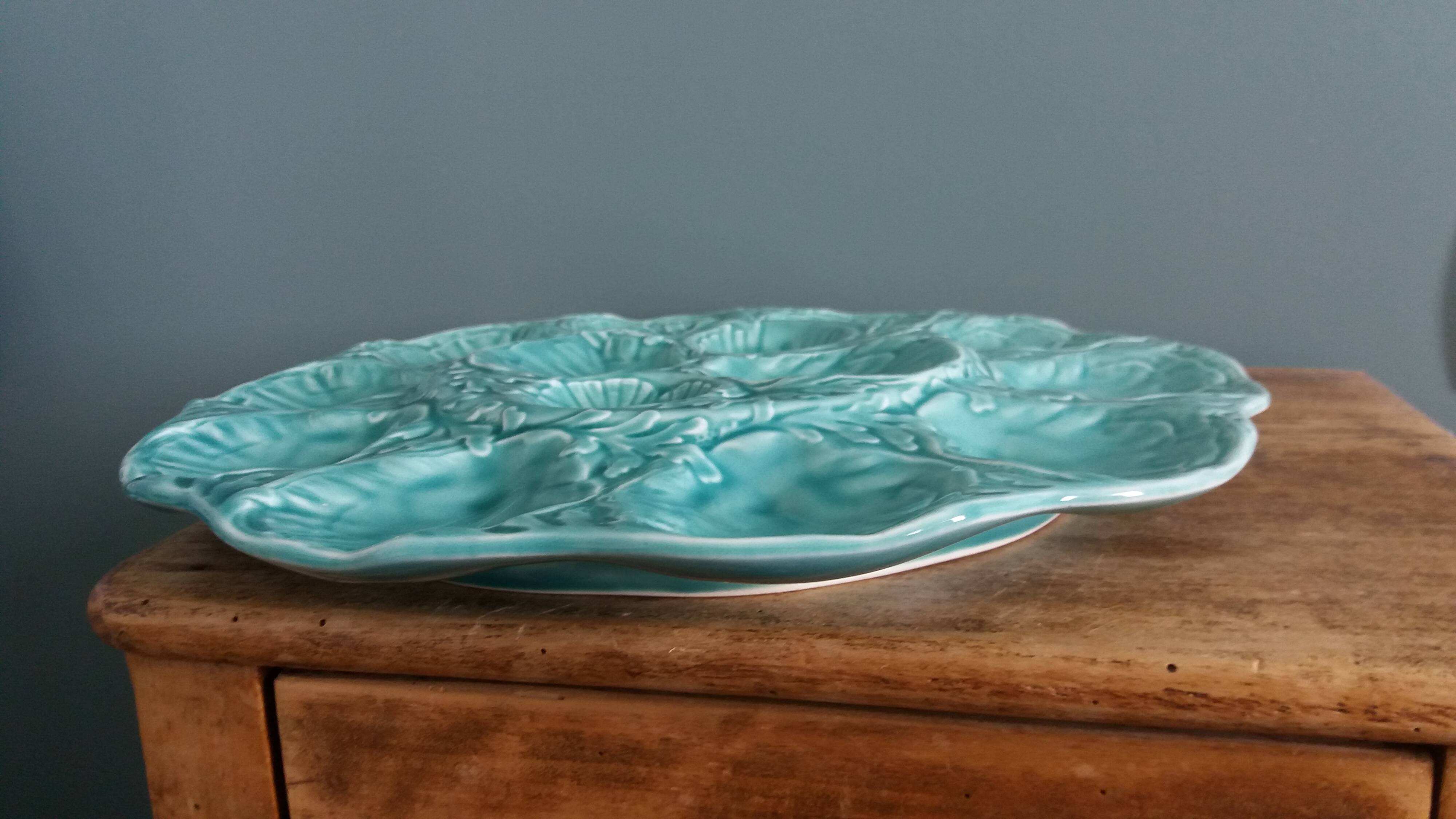 Turquoise barbotine oyster dish Gien France