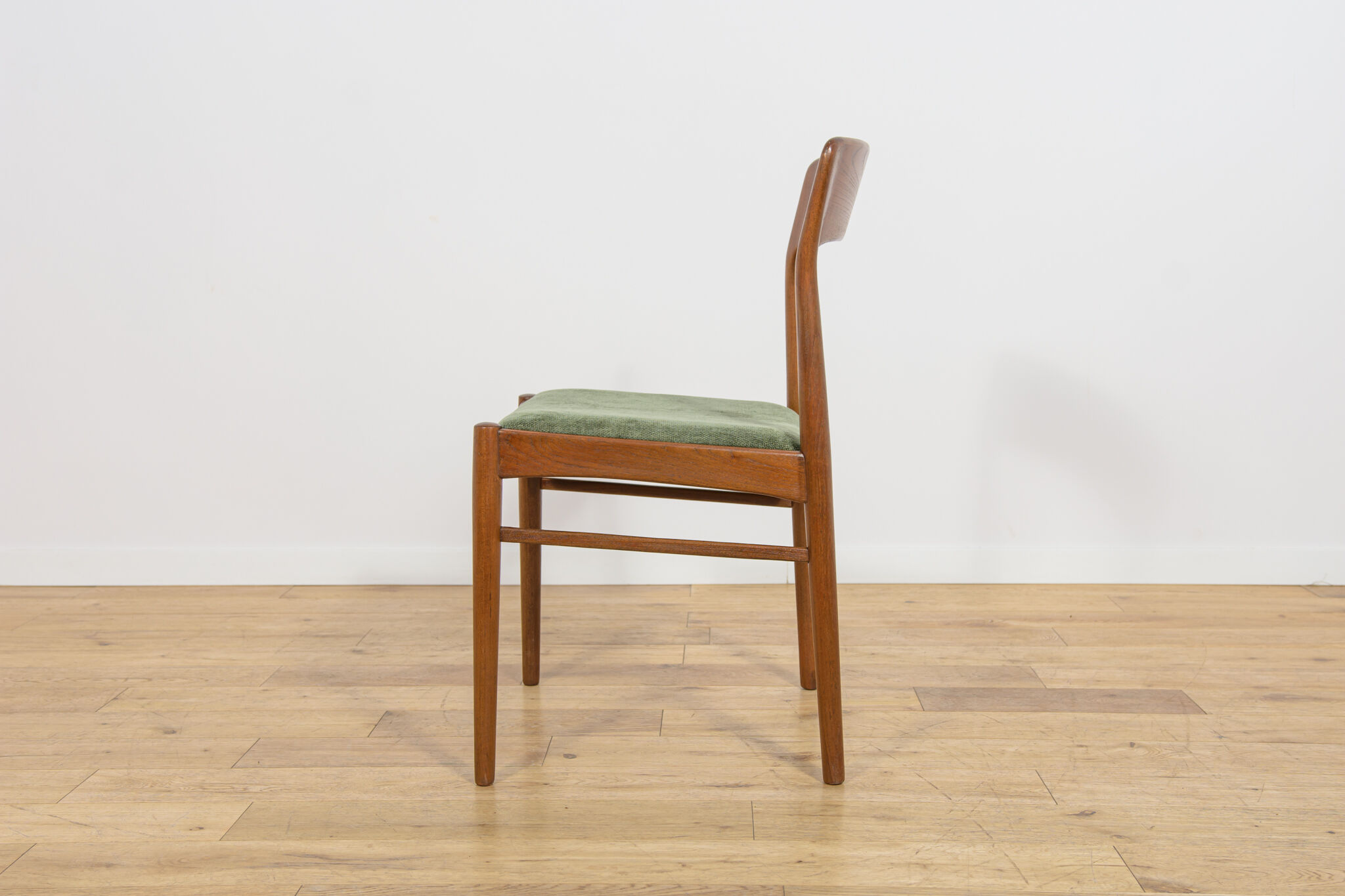 Mid-Century Teak Model 26 Dining Chairs by Henry Kjærnulf for Korup Stolefabrik, Denmark, 1960s, Set of 4