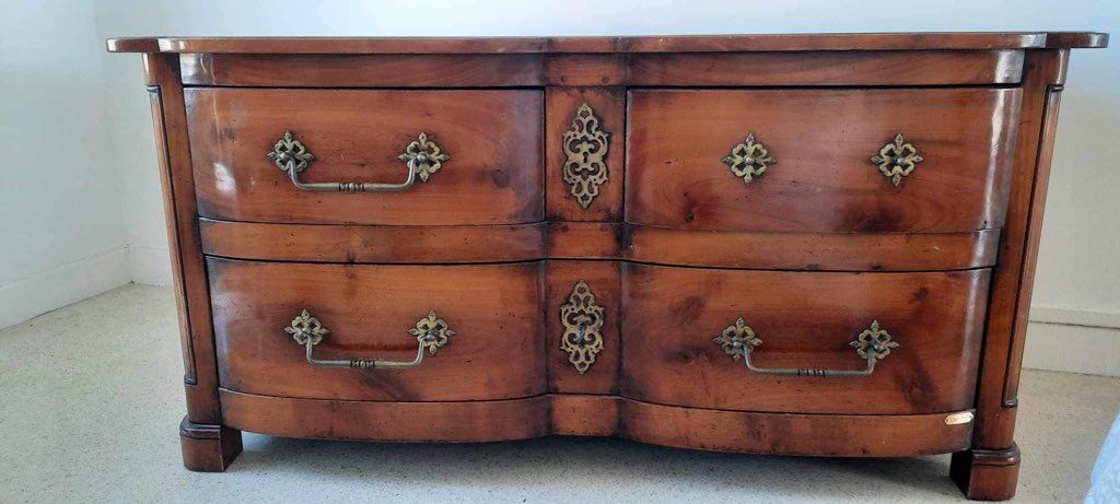 Cherry chest of drawers
