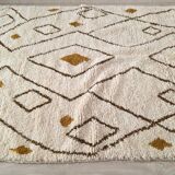 Traditional handmade Berber rug from the Atlas, 150x250 cm.