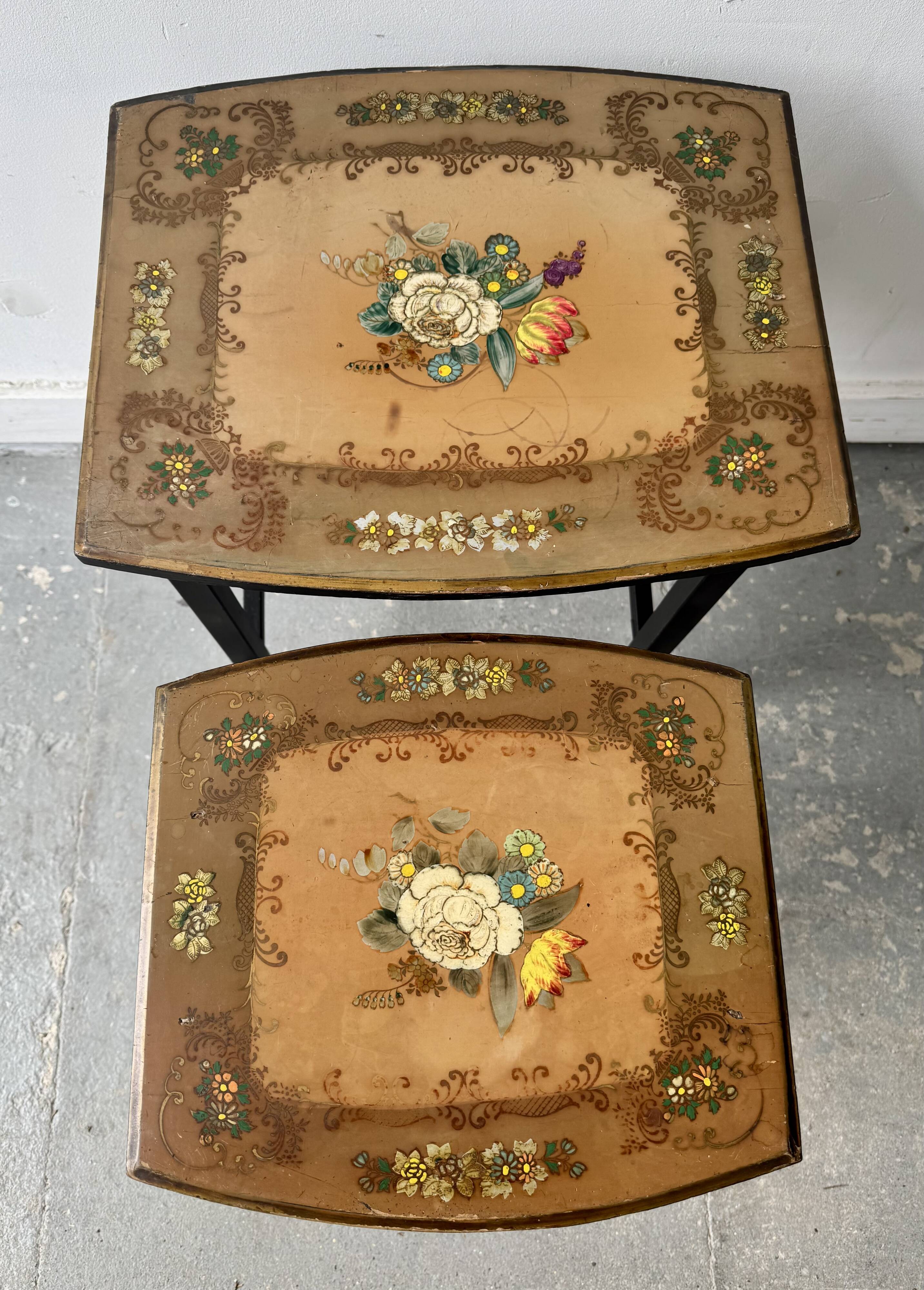 Ensemble de tables gigognes vintage