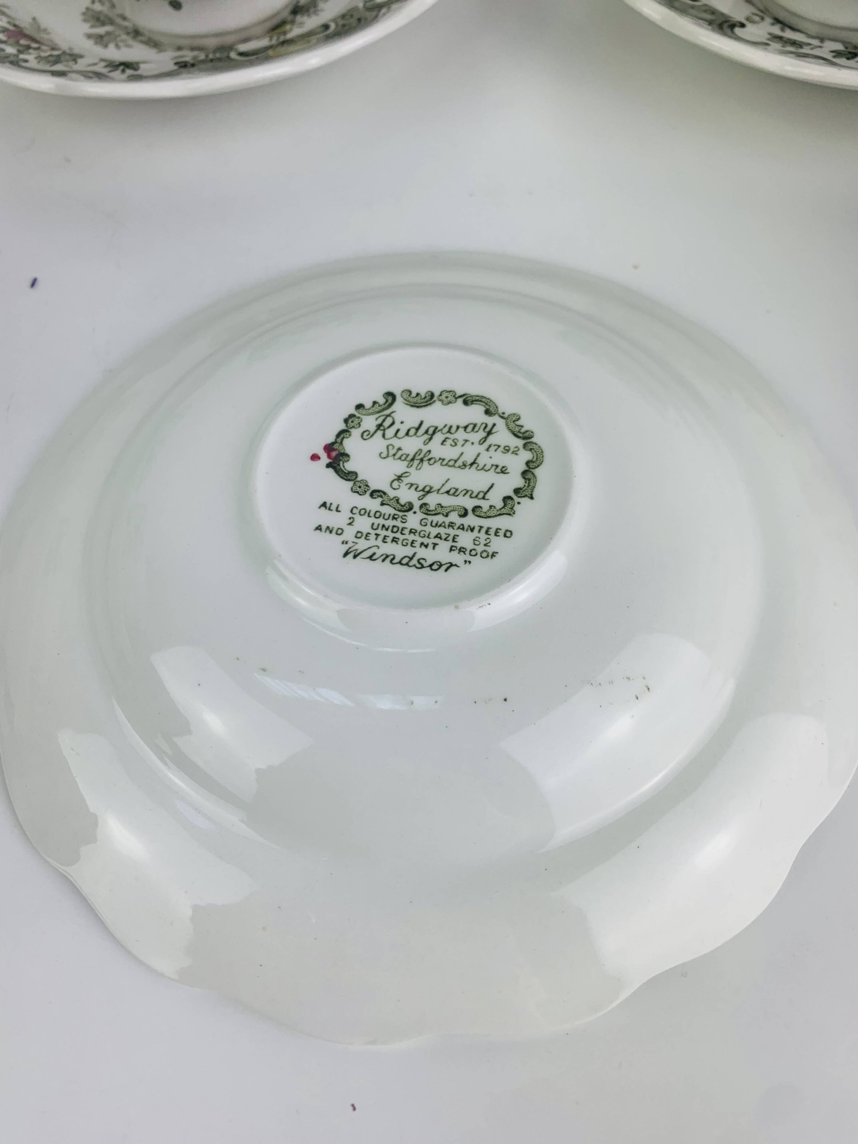 Windsor tea service Ridgway Staffordshire English earthenware, 6 cups
