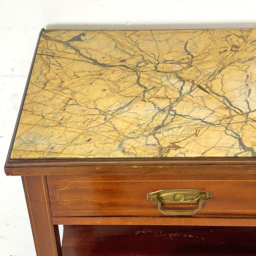 English-style console