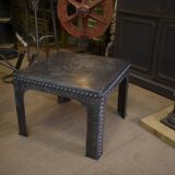 Coffee table in riveted and galvanized metal