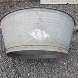 Zinc oval basin