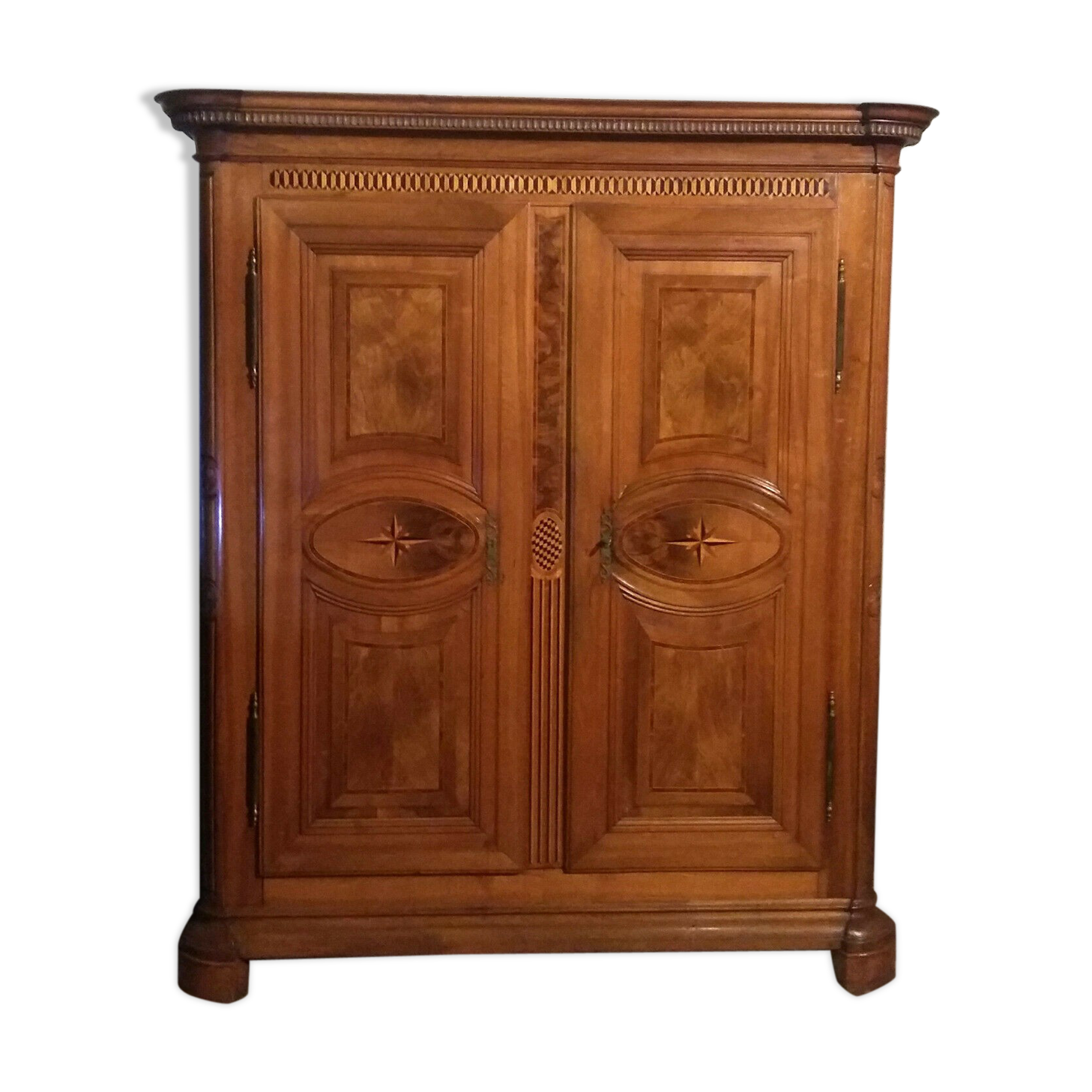 Louis XVI walnut cabinet i