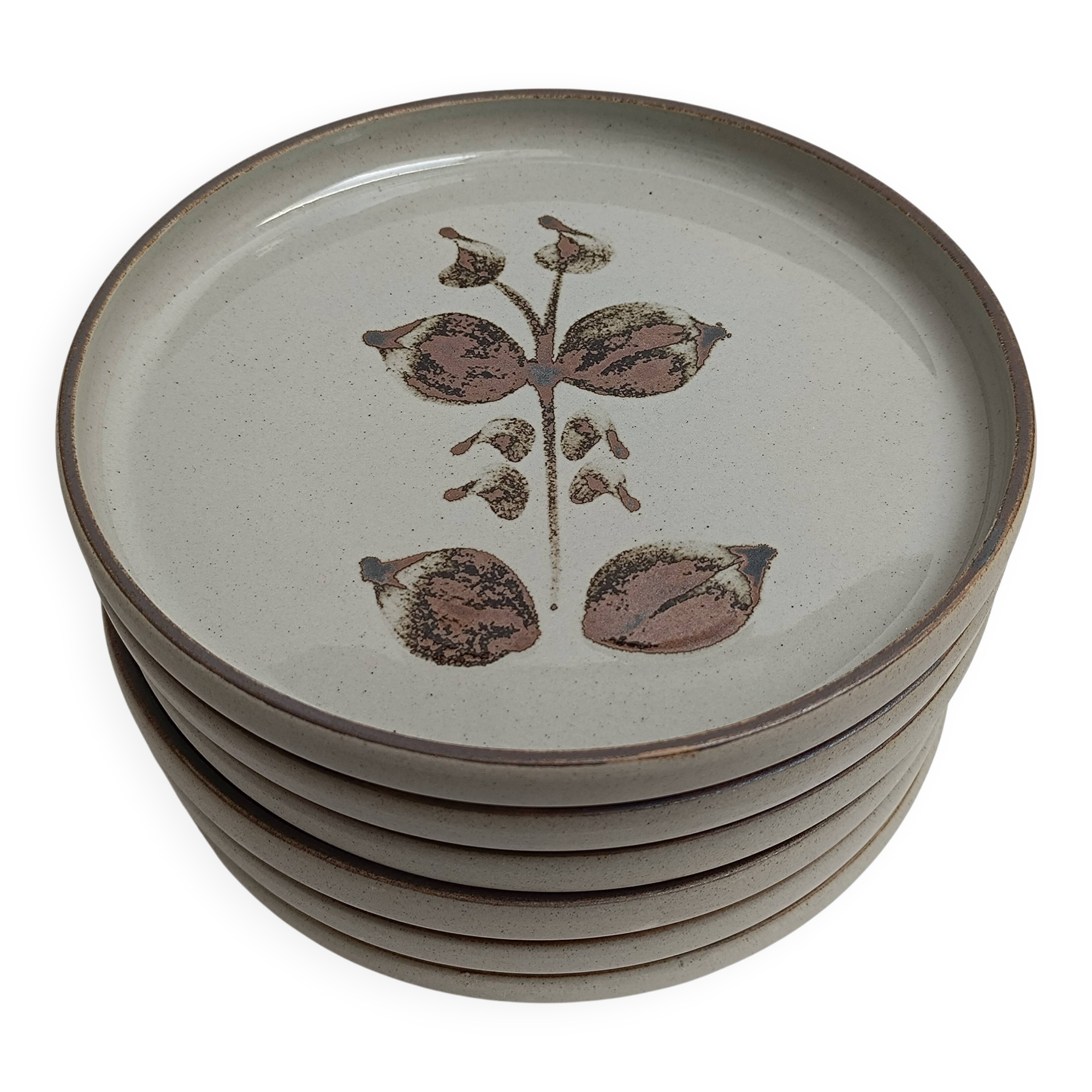 Flat plates made of Arnon stoneware