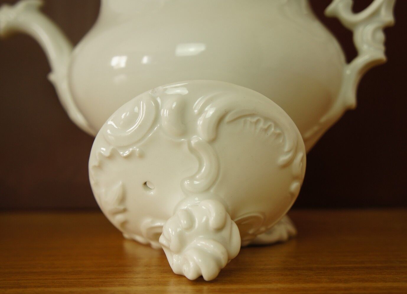 Dragon-headed open porcelain teapot