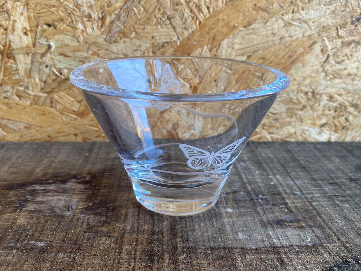 Old cut crystal d'arques pocket bowl with engraved butterfly decoration vintage