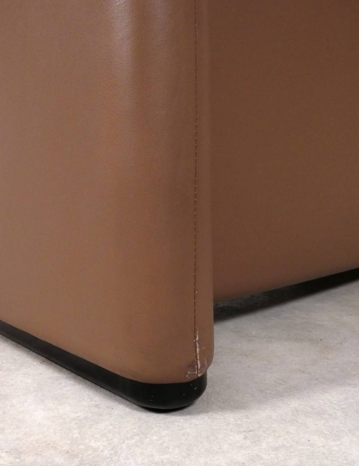 Cassina Maralunga 2 seater in mocca colored leather