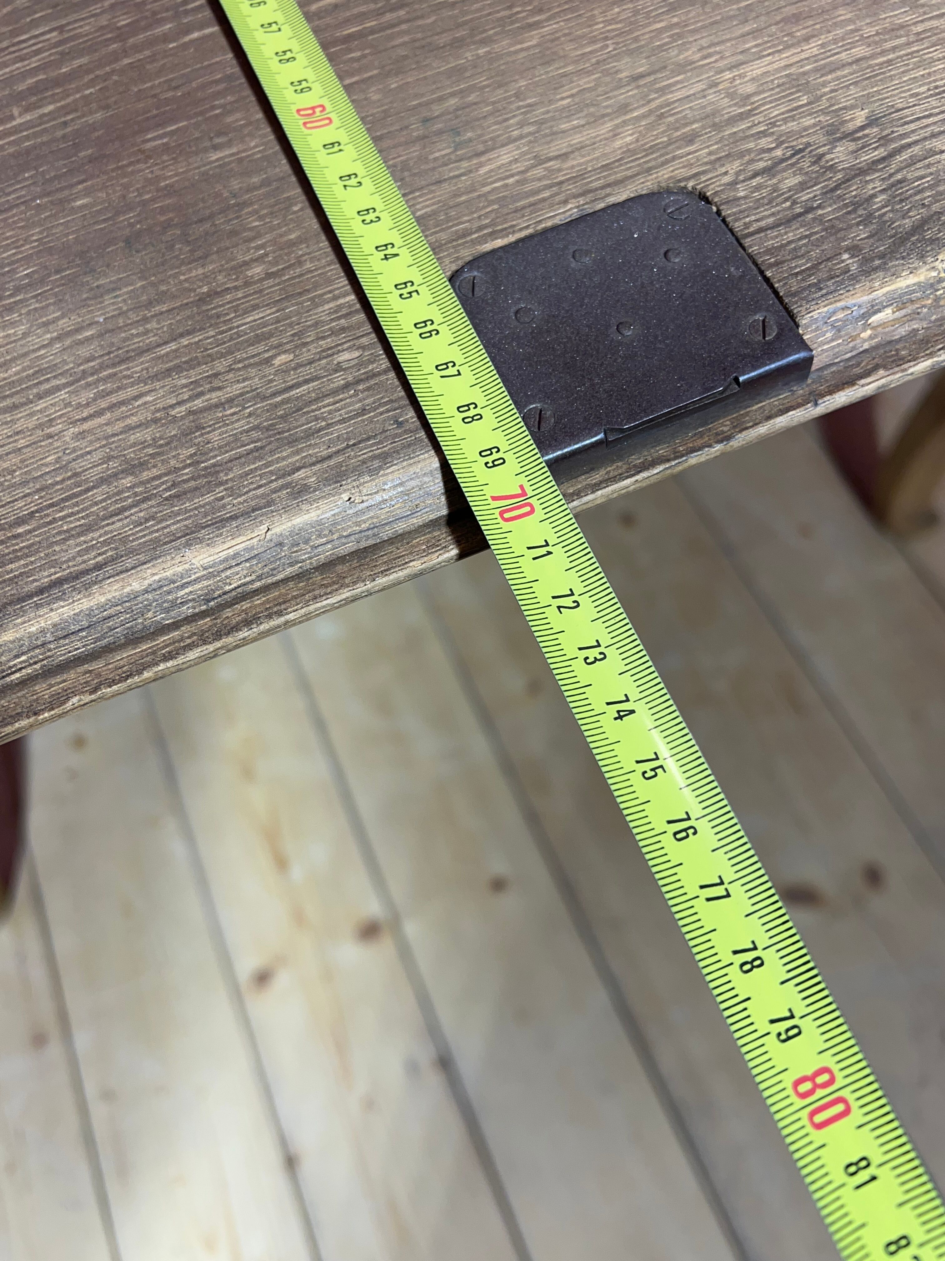 Decapé desk in baroque oak