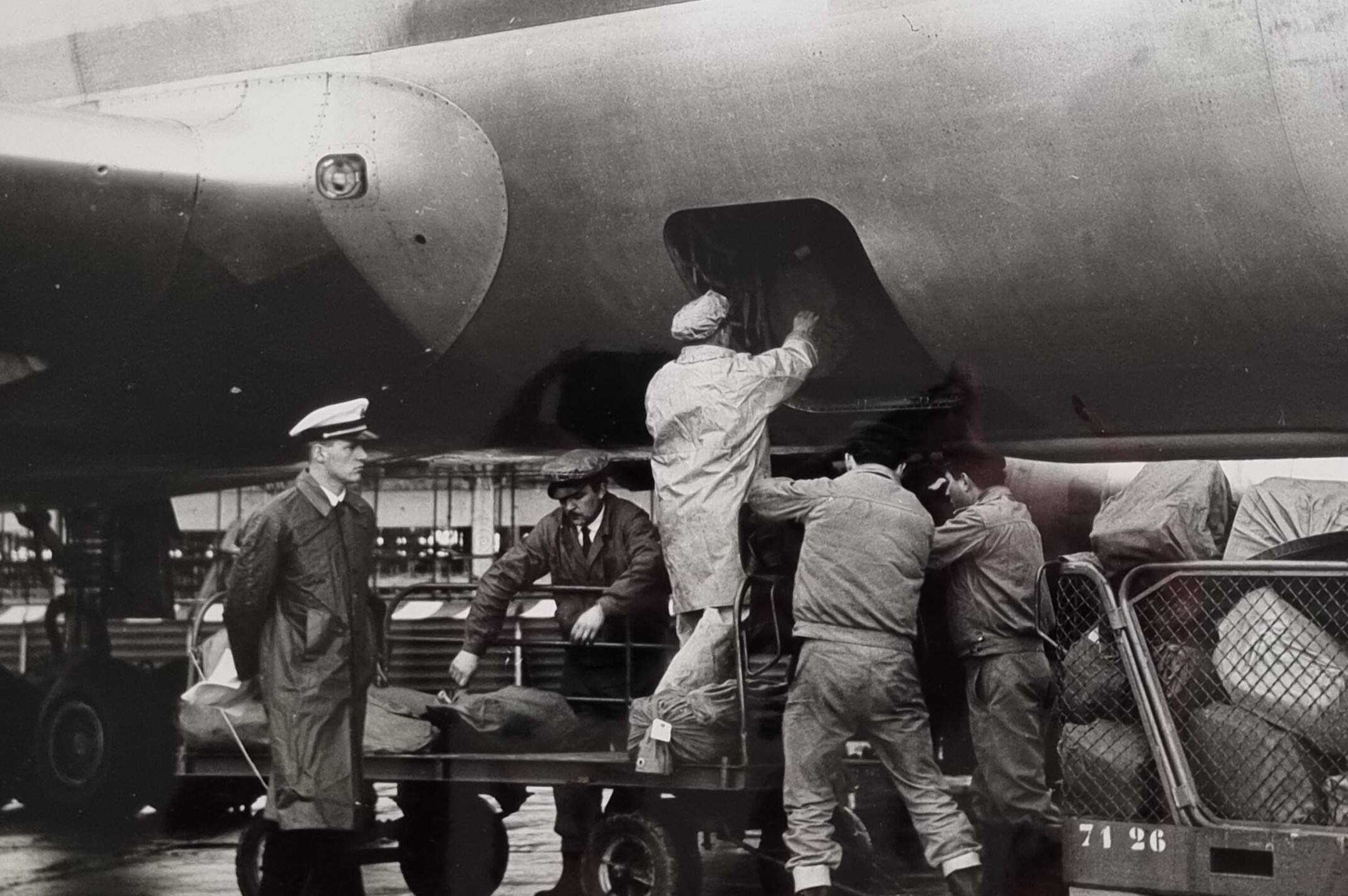 Air France cargo photograph at Orly, vintage 1970s, framed 53 x 43 cm.
