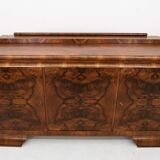 Walnut buffet, Art Deco chest of drawers.