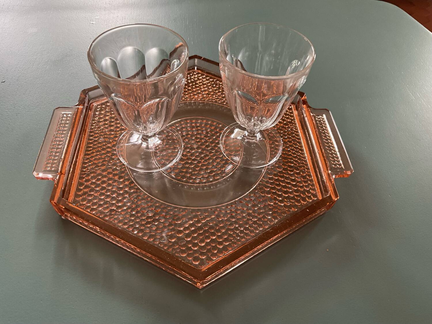 Art Deco pink glass plateau